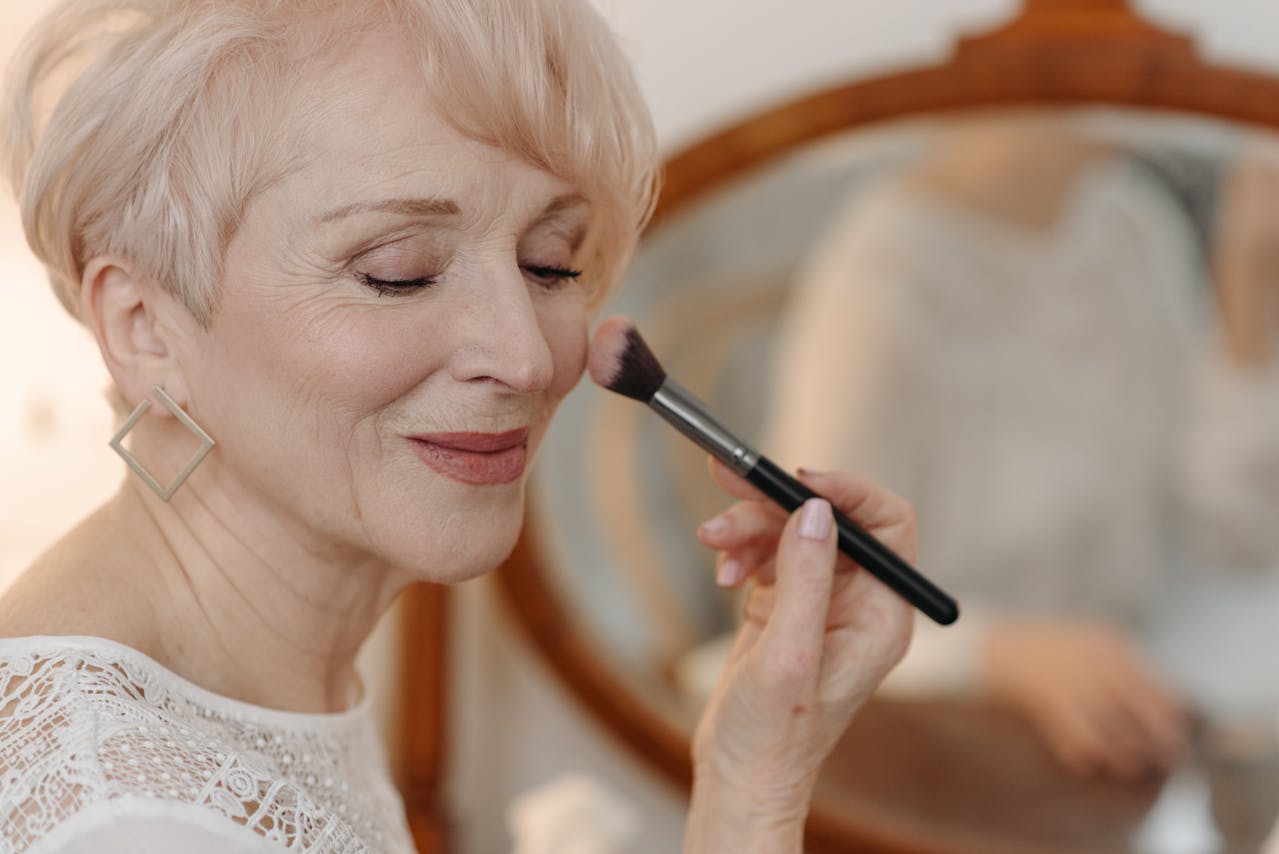 The Best Foundations For Mature Skin For Your Wedding Make-up