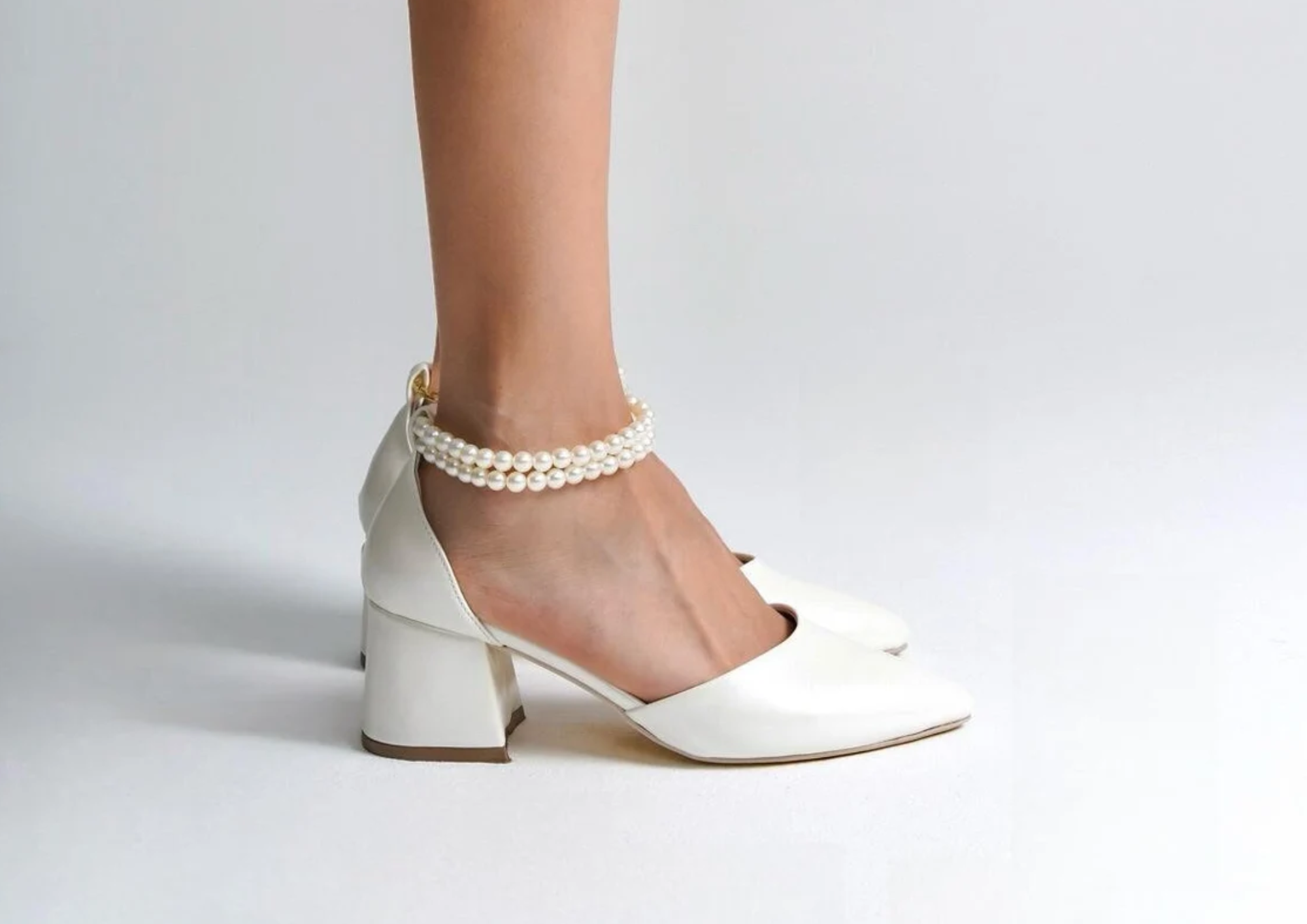 12 Things to Buy for Your Wedding If You’re a Menopausal Bride