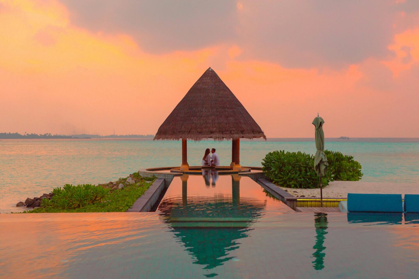 How to Plan a Menopause-Friendly Honeymoon: Tips and Must-Have Products