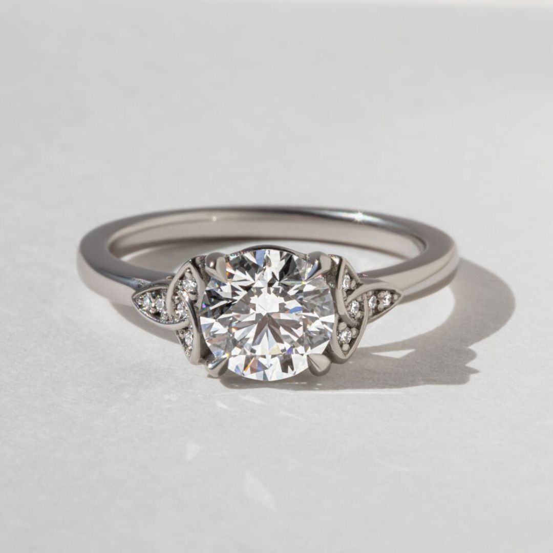 Travelling with Expensive Jewellery: Tips to Keep Your Diamond Ring Safe