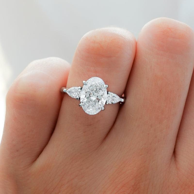 How to Choose Your Engagement Ring With Goodstone Jewellery