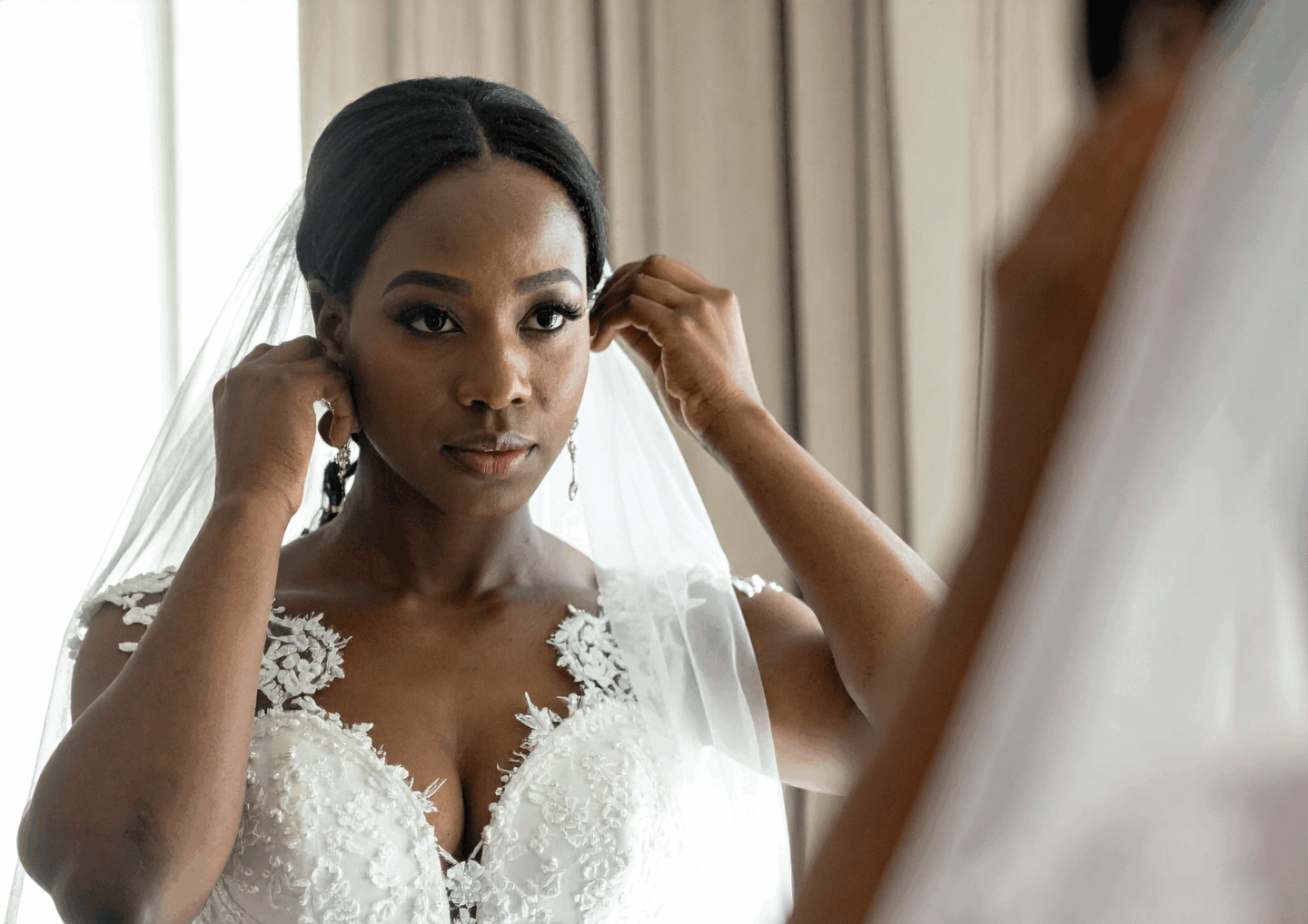How to Get a Romantic Wedding Hairstyle (Even If Your Hair Won’t Cooperate)
