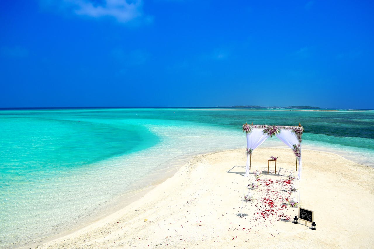 Destination Weddings: Dos & Don'ts For A Memorable Trip