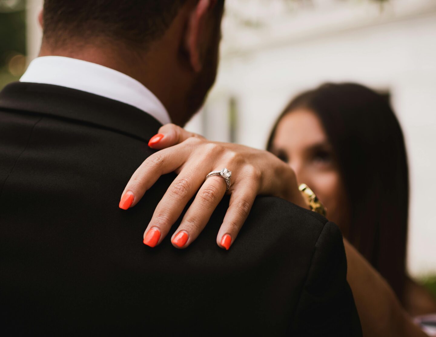 How To Choose A Luxury Engagement Ring