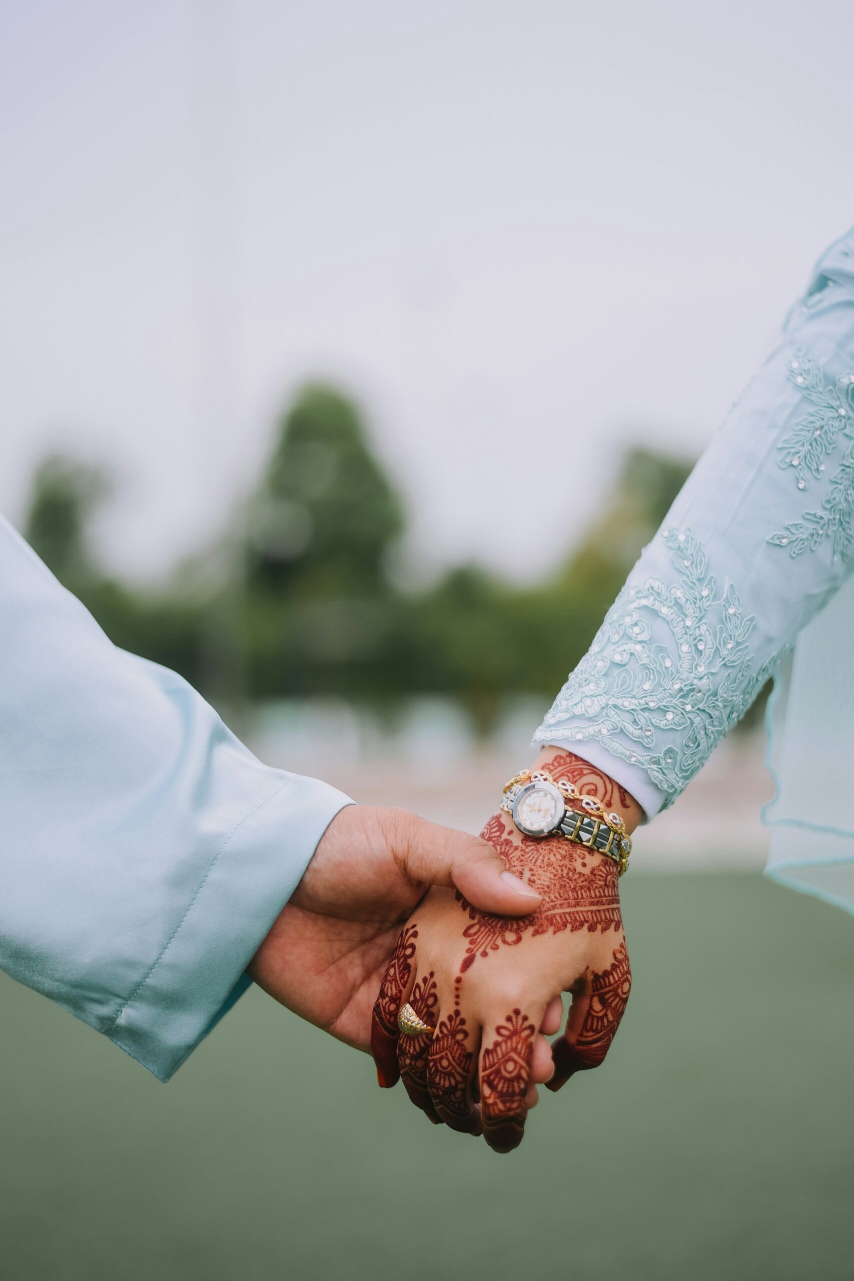 The Role of Watches in Wedding Photography: Capturing Moments of Time