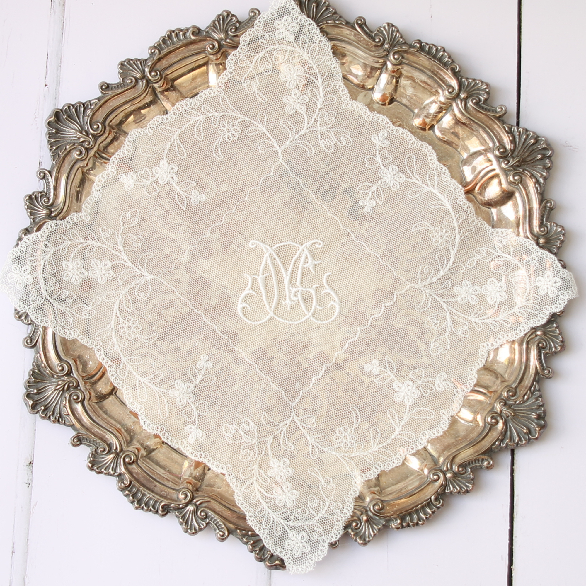 Taylor Swift Wedding; How To Add Monogram Details To Your Wedding Decor